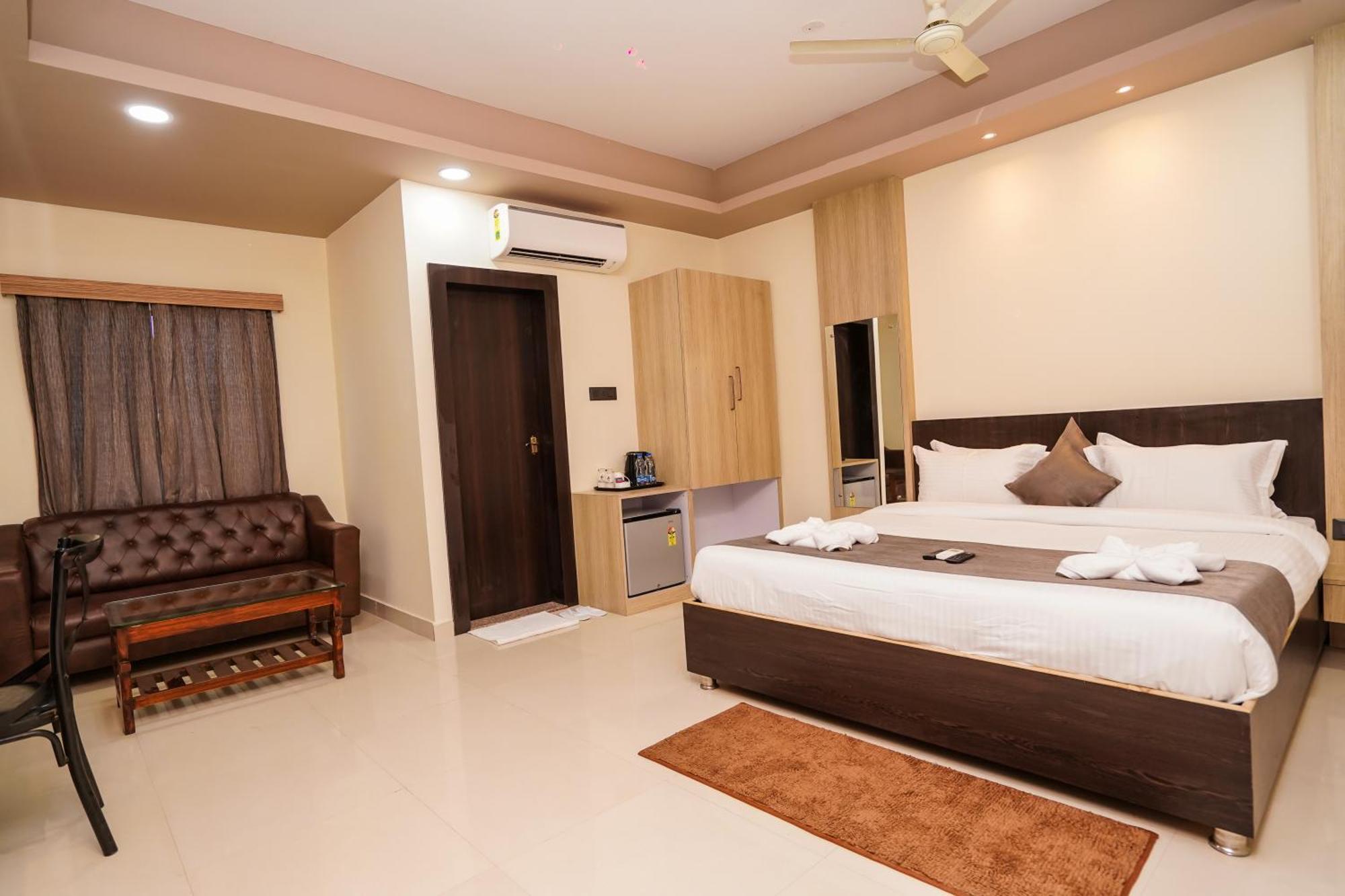 Hotel Middleton Nxt ブバネーシュワル エクステリア 写真