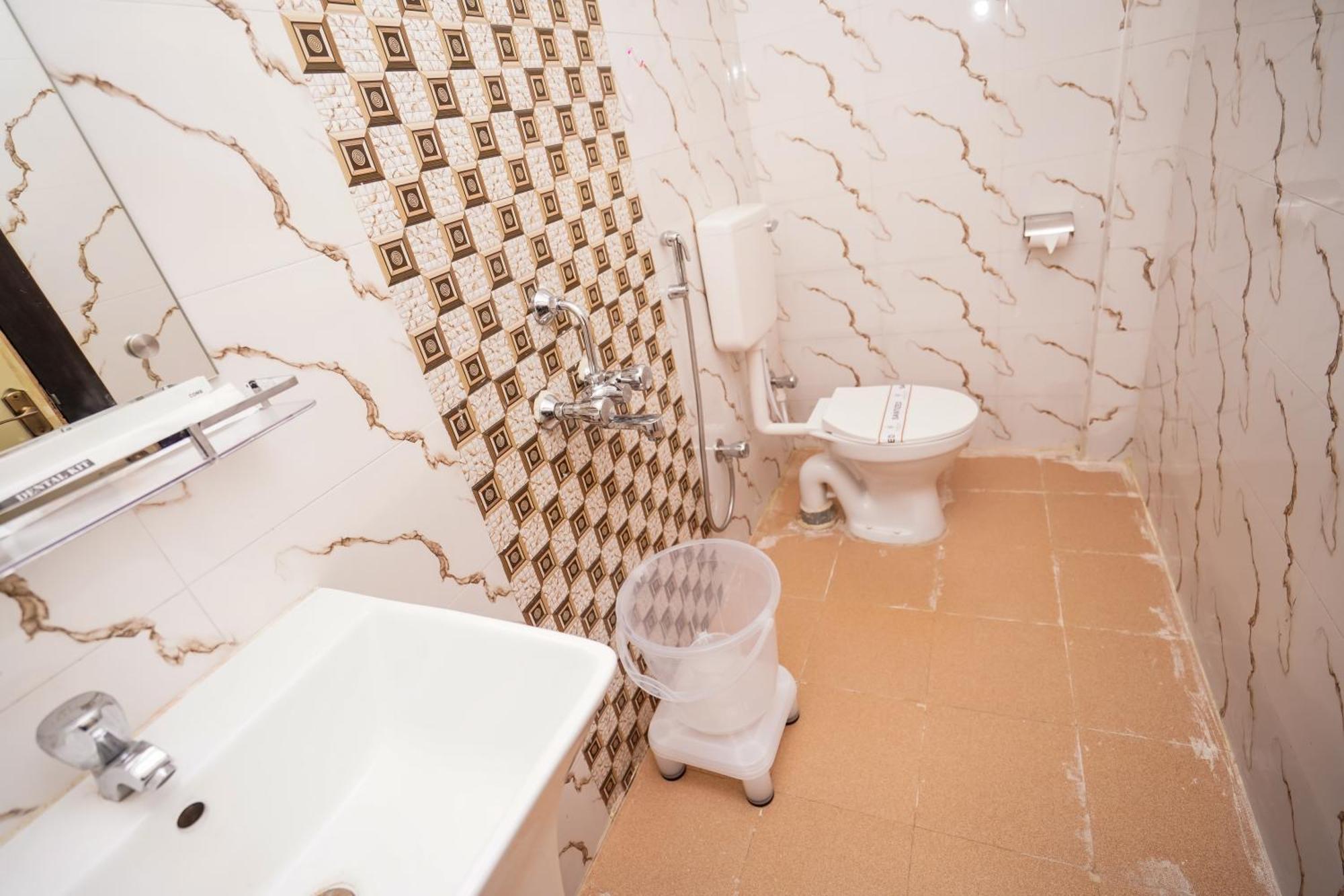 Hotel Middleton Nxt ブバネーシュワル エクステリア 写真