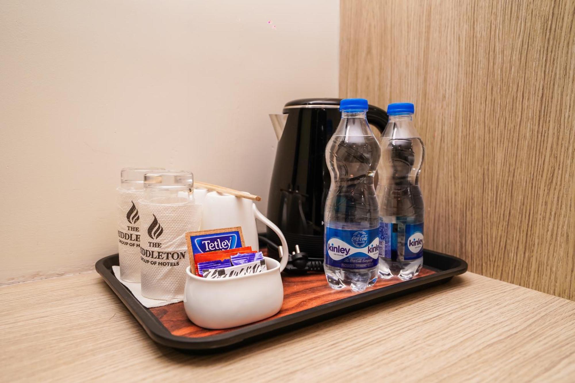 Hotel Middleton Nxt ブバネーシュワル エクステリア 写真